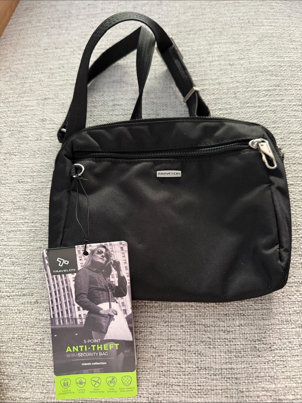 Travelon Black Men's Messenger Crossbody Bag